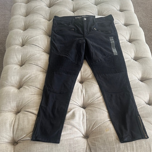 American Eagle Outfitters Denim - American Eagle Outfitters Black High Rise Jeans